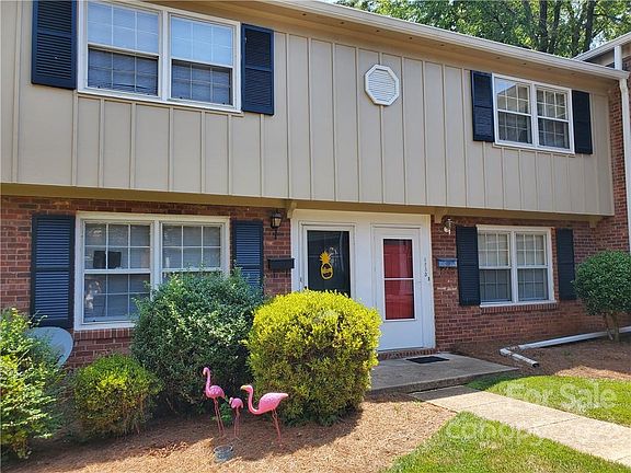 2nd image of 623 Cherry St APT E