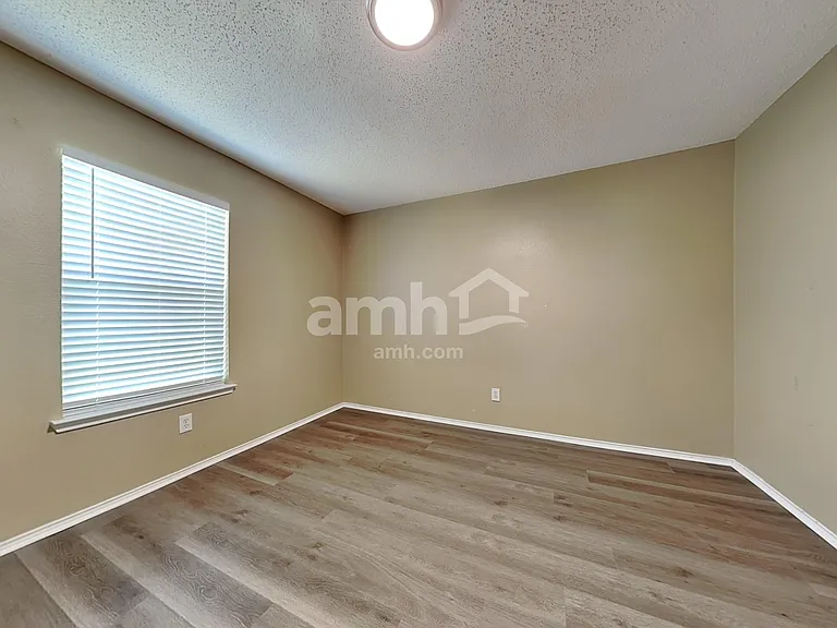 2821 Bentridge Dr — Photo 28