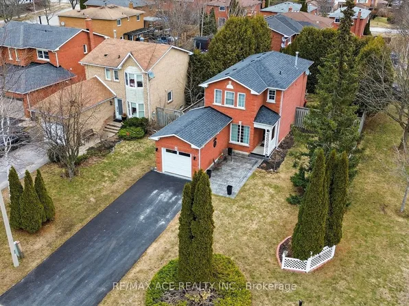 1 Aldcroft Cres, Clarington, ON L1C 4P2