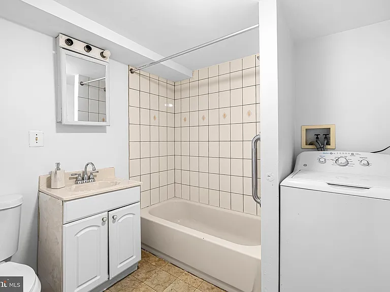 315 Elrino St — Photo 13