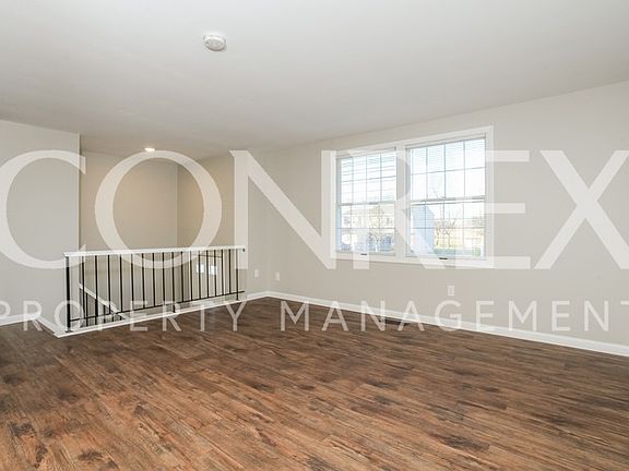 4th image of 226 Eller Ave