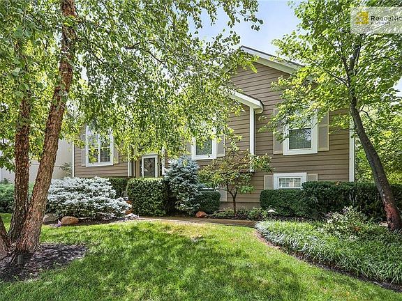 2nd image of 315 Crystal Dr
