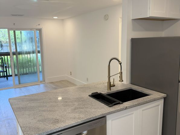 1530 Fort Johnson Rd APT 3C