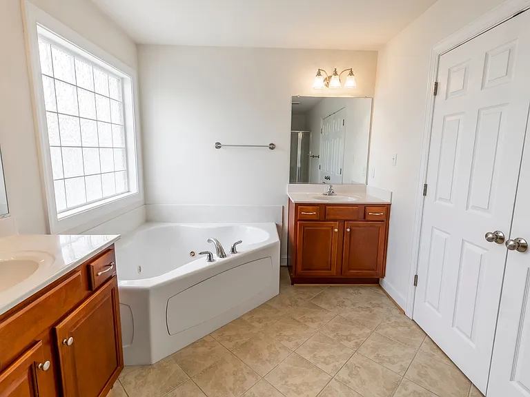 12306 Declaration Ave — Photo 42