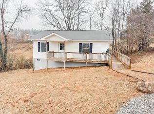 171 Nolens Hill Rd, Ferrum, VA 24088