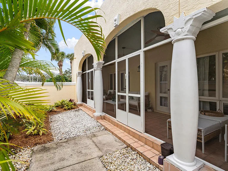 5040 Harmony Cir #102 — Photo 32