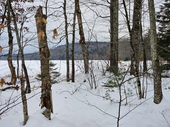 33 N North Fryeburg Road, Fryeburg, ME 04037