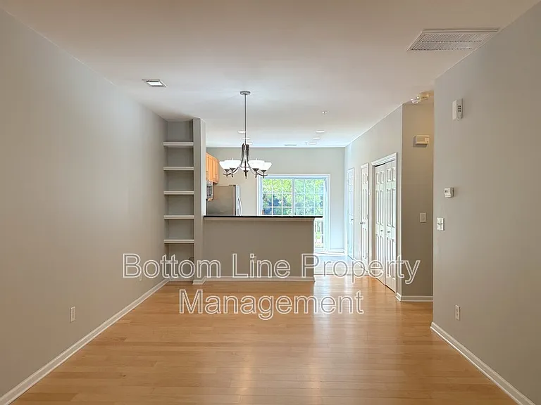 1131 Ilana Ct — Photo 6