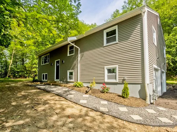 24 Old Jarvis Ave, Holyoke, MA 01040