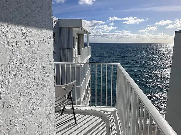 3580 S Ocean Blvd #9D, South Palm Beach, FL 33480