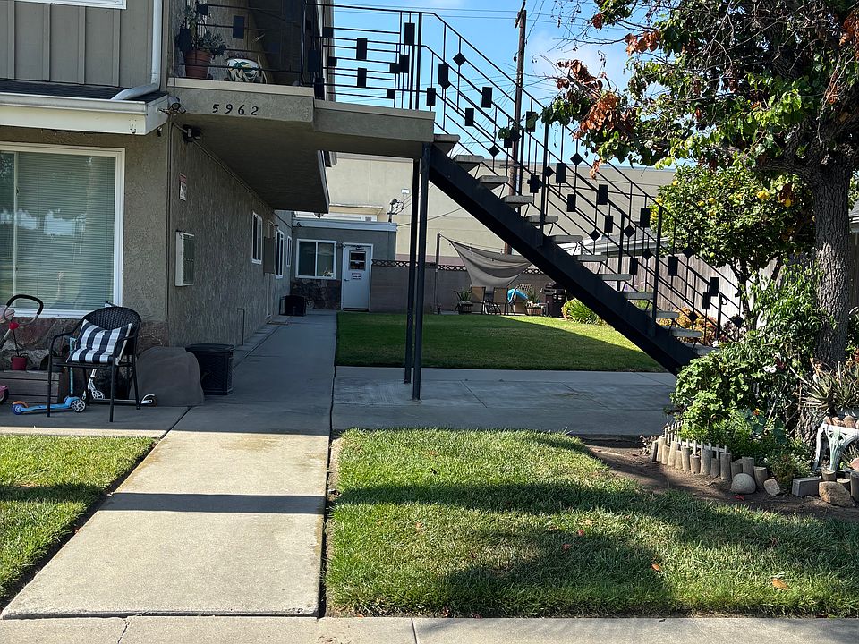2nd image of 5962 Santa Barbara Ave APT D