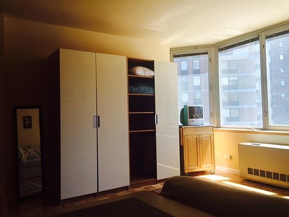 4th image of 500 W 43rd St APT 5E