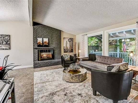 3rd image of 6926 NE 159th St