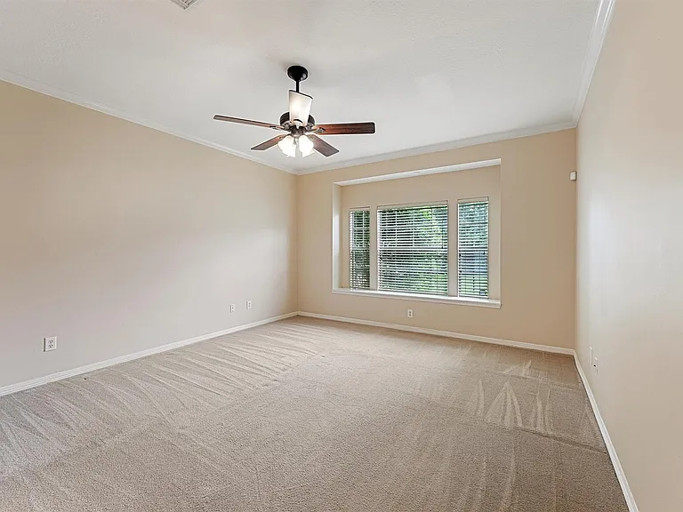 22910 Fairleaf Cir — Photo 9