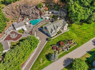 22 Cross Rd, Cortlandt Manor, NY 10567