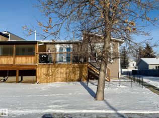 7102 A Marler Dr, Camrose, AB T4V3L8