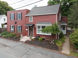 25 Quincy St, Abington, MA 02351