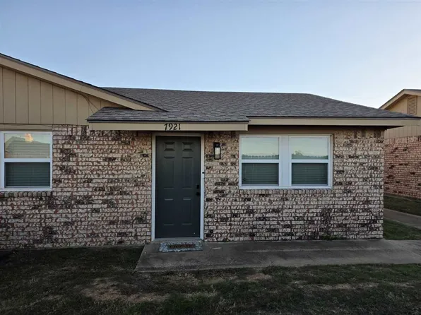 7921 NW Crossland Cir, Lawton, OK 73505