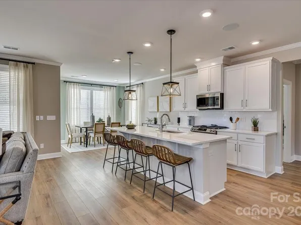 1115 Ashe Meadow Dr, Indian Trail, NC 28079