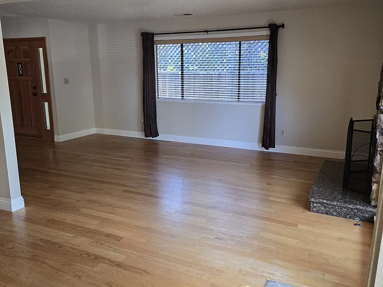 1428 Park Ave — Photo 6
