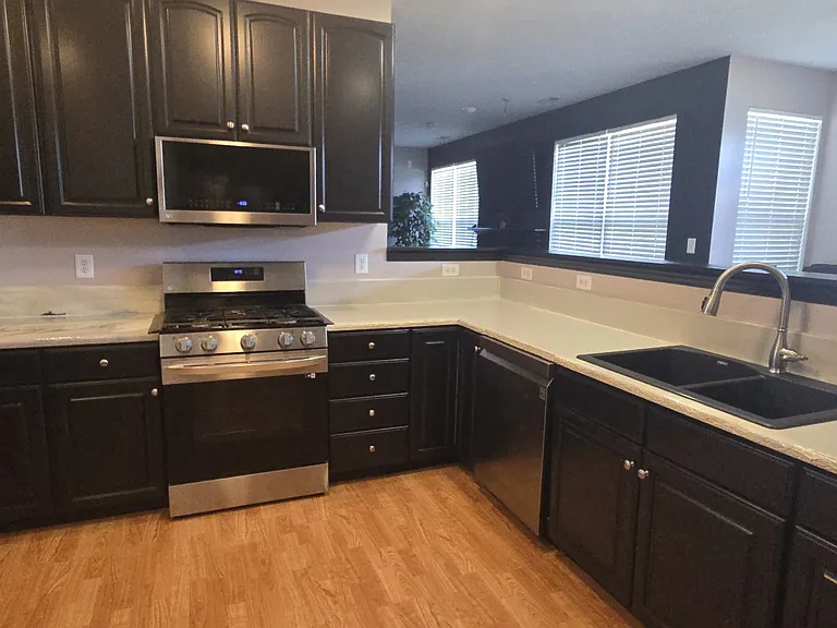 8280 Locke Cir — Photo 6