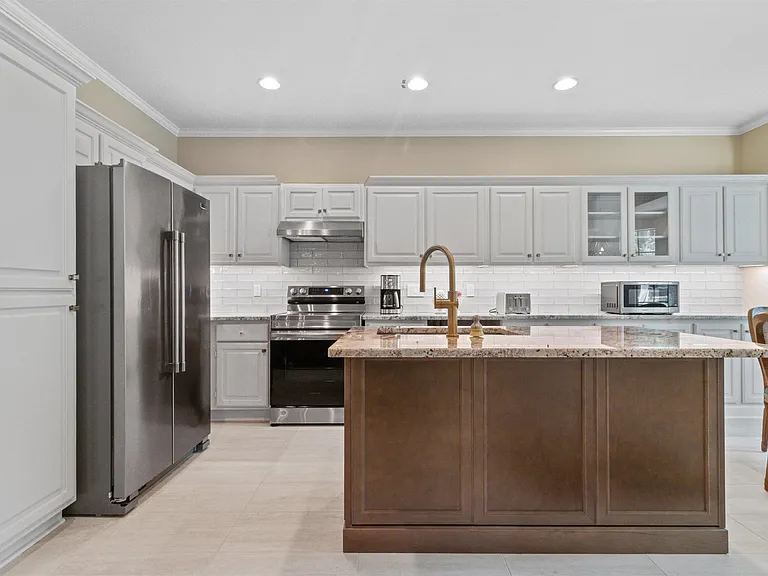 13717 Napoleon Rd — Photo 12