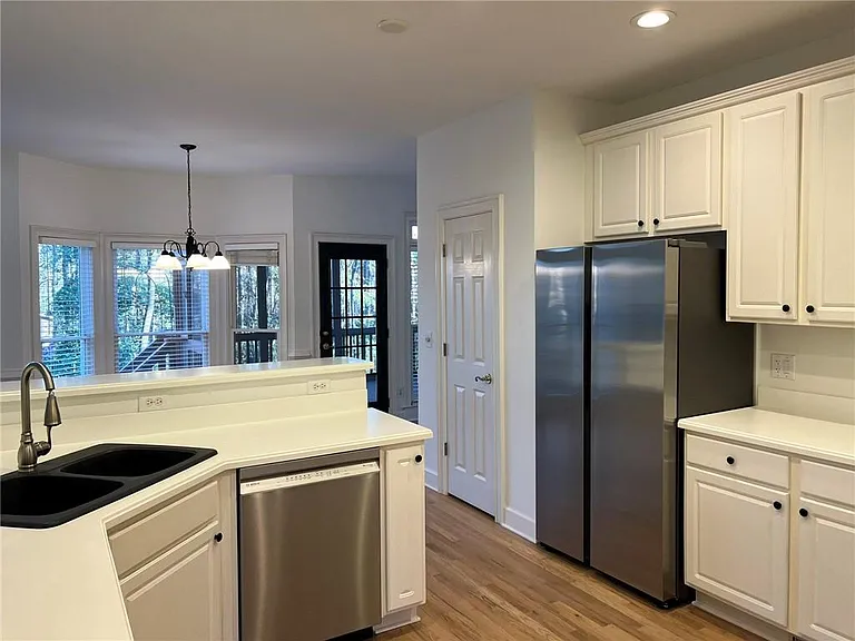 4782 Ellington Ct — Photo 13