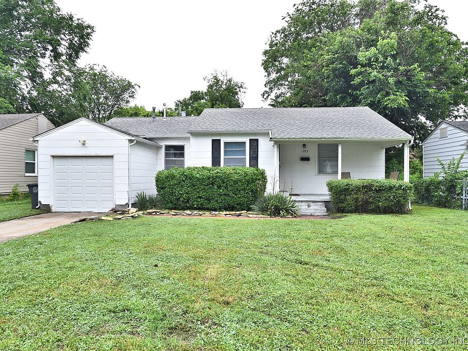 1st image of 1373 E 42nd Pl