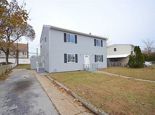 1027 Ditmas Ave, Uniondale, NY 11553
