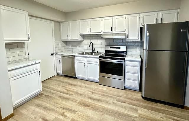 1st image of 1622 Brook Park Dr #1622