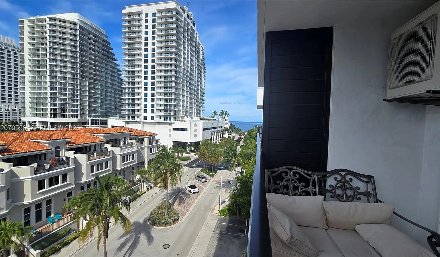 Leisure House Condo — Photo 4