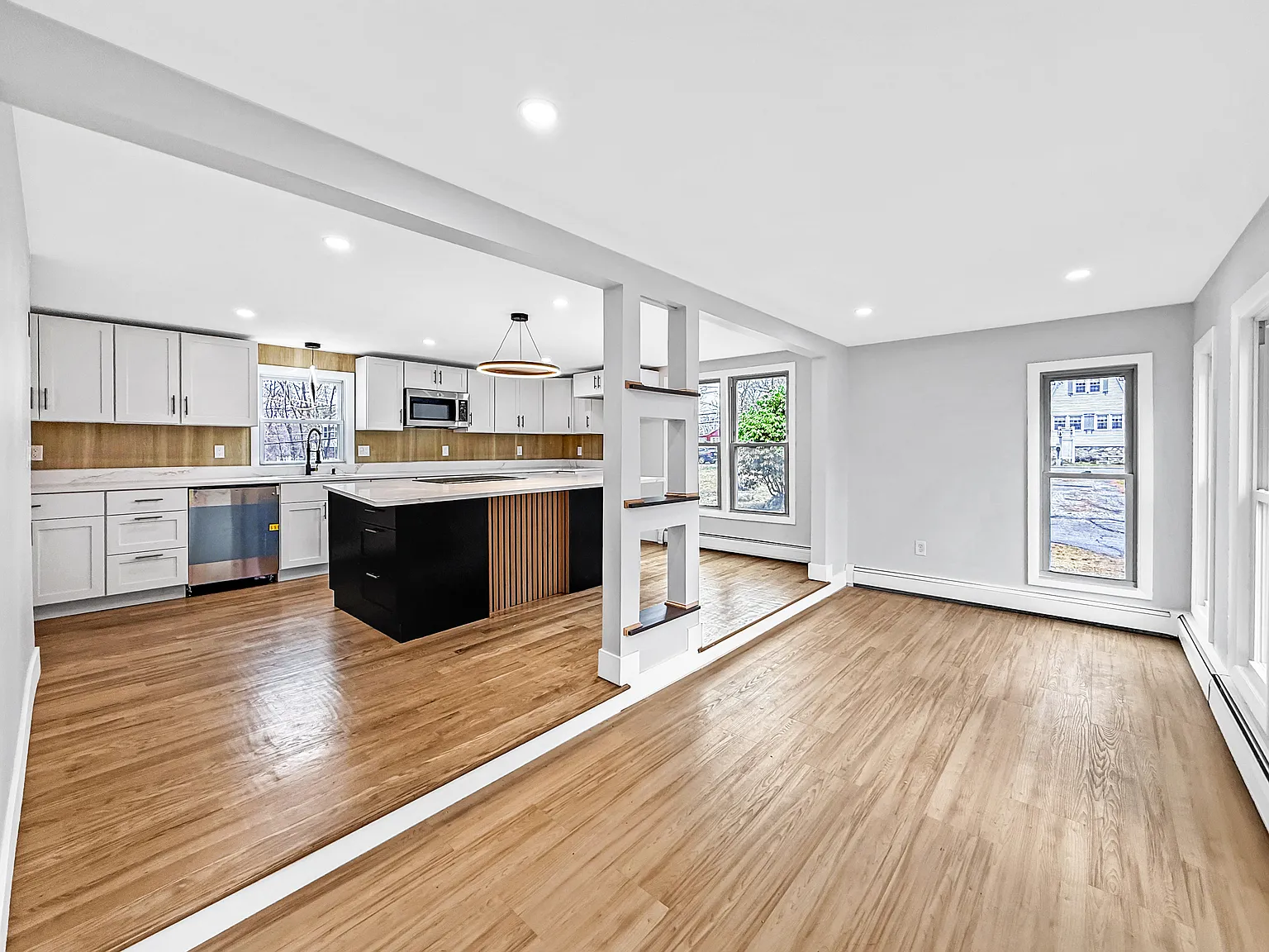 4 bed, 2313 sqft, $4,500 — Photo 4