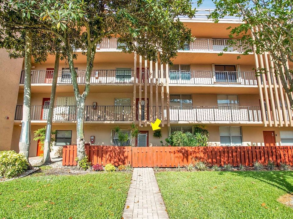 1st image of 370 NW 76th Avenue #102