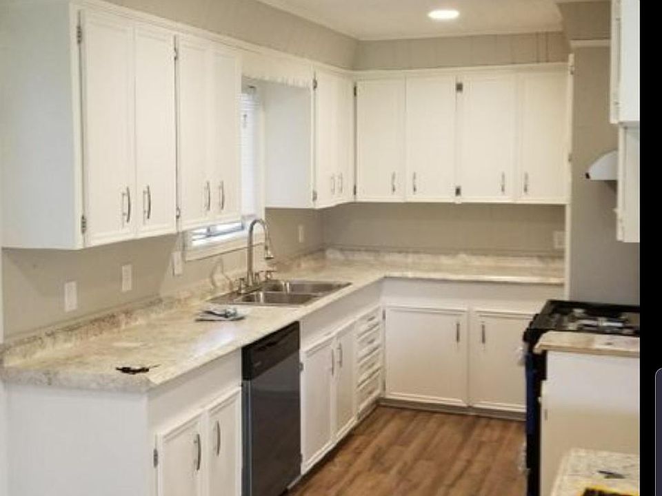1st image of 2420 Saint Francis St