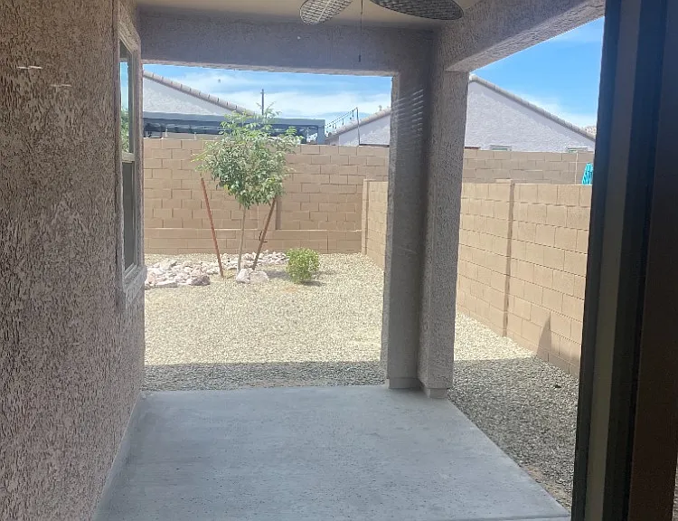 16820 W Echo Ln — Photo 18