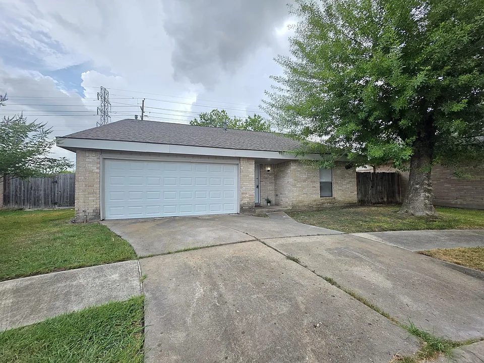 6607 Pouter Dr