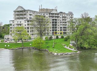 354 Atherley Rd #105, Orillia, ON L3V0B8