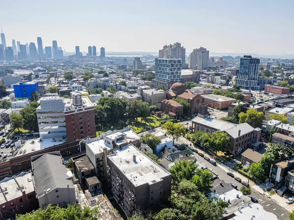 821 Bergen Avenue image 2 of 20