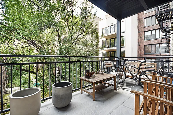 Rented by Compass | media 17