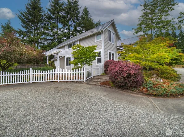 1505 NE Mesford Road, Poulsbo, WA 98370