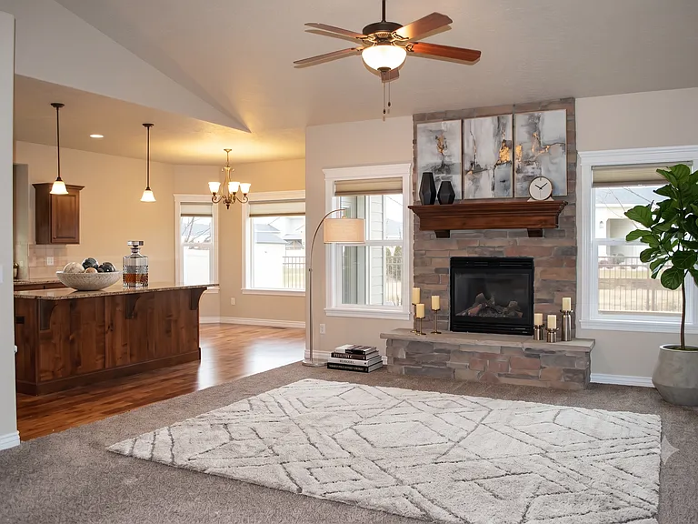 4705 N Stream Pl — Photo 3