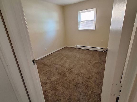 5th image of 355 North Dr #11