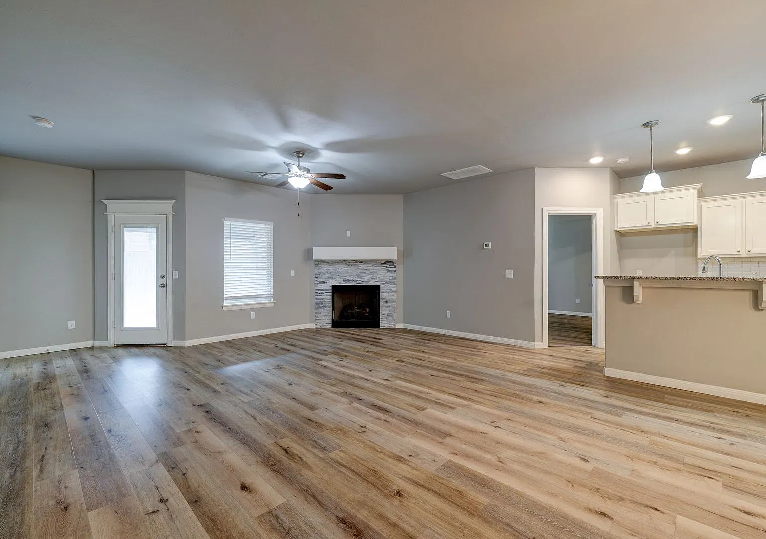 4 Bedroom 2 Bath *Deer Creek Schools* — Photo 3
