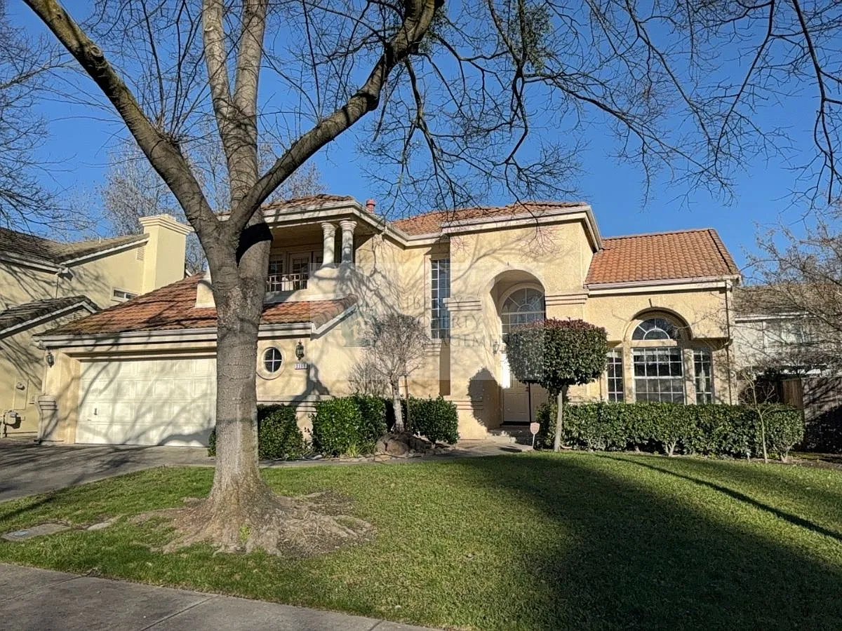3355 Willowbrook Cir photo 1