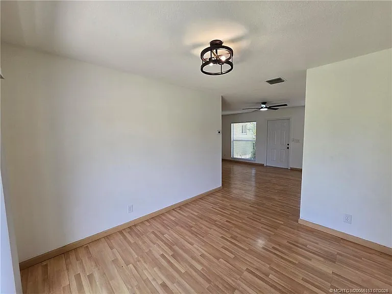 2648 Rockcrest Ct — Photo 9