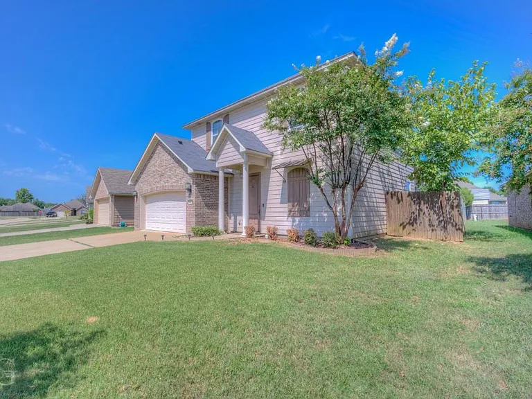 506 Linnhurst Dr — Photo 15