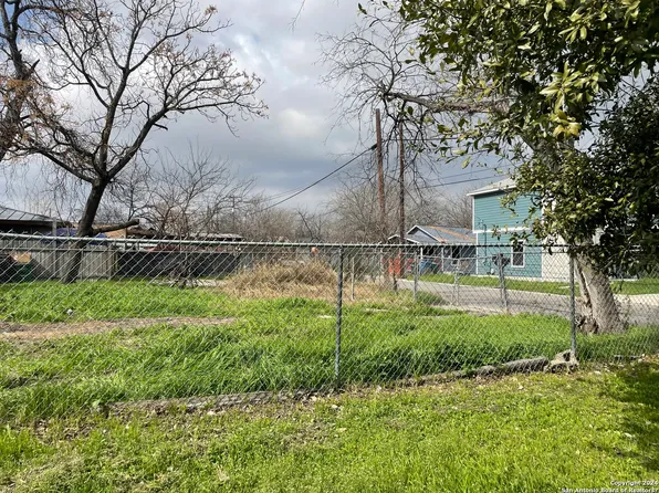 1527 Hays St #2, San Antonio, TX 78202