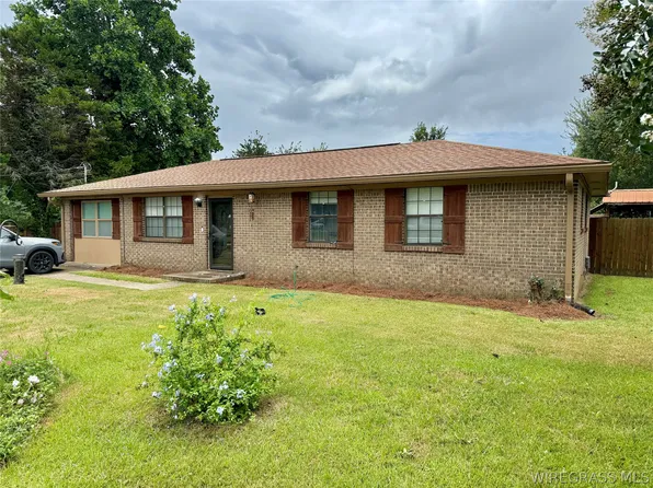 231 Spann St, Hartford, AL 36344