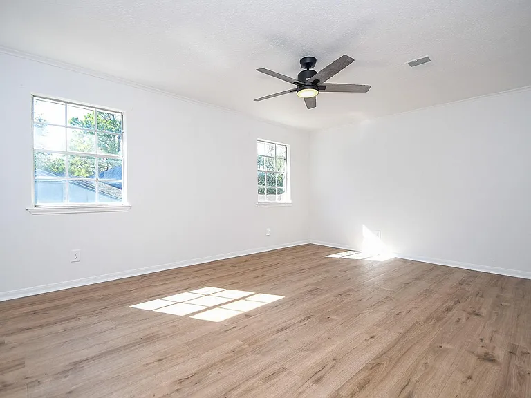 7703 Braesridge Ct — Photo 24