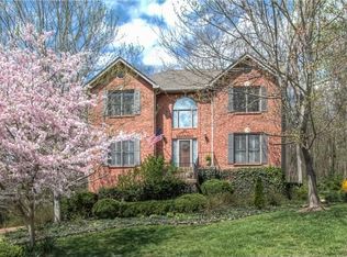 8056 Montcastle Dr, Nashville, TN 37221